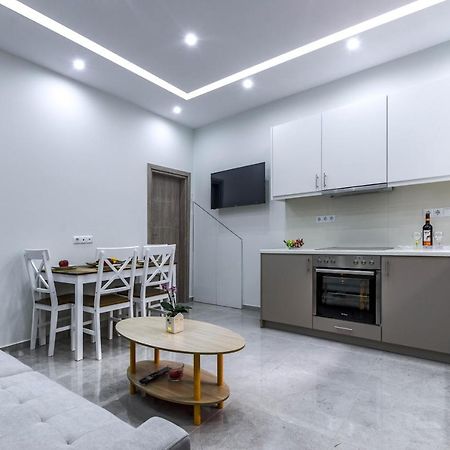 Renovated 2Bd House Close To Pireus Port Екстер'єр фото